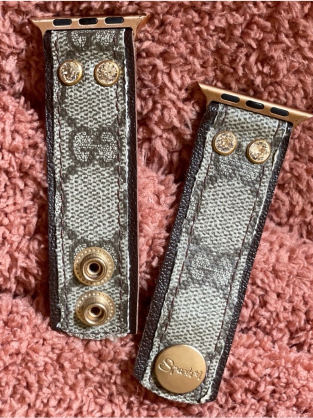🤩 Authentic Gucci Monogram Spark*l Apple Watch Band w/ Gold hardware